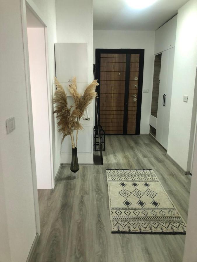 Apartment Prizreni-Free Private Parking Exterior foto